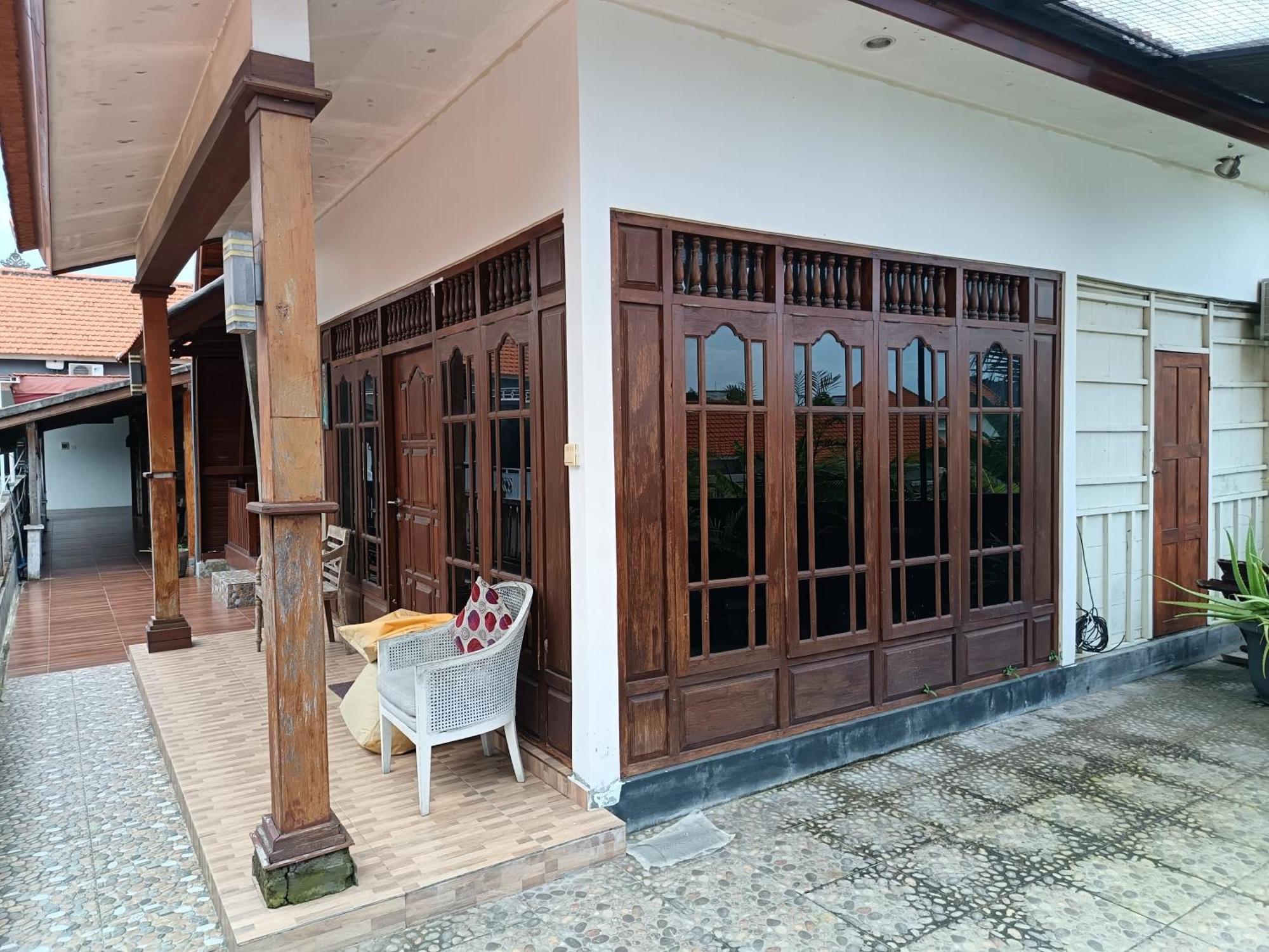 Urban Jungle House Bali Hotel Canggu Exterior foto